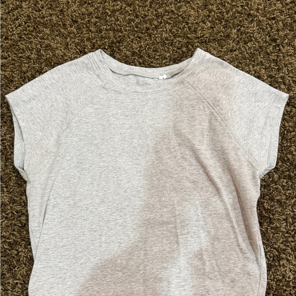 Short-Sleeve Heather Gray Tee